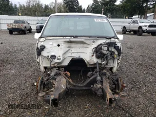 1997 Chevrolet Tahoe z VIN 3GNEC18R7VG122449, wystawiony jako Copart lot #85718304 z przebiegiem Nie podano mil oraz Szkoda całkowita • Salvage title. Historia ofert i sprzedaży dostępna na DreamBid. Obrazek 5.