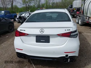 2024 Mercedes-Benz C 43 AMG z VIN W1KAF8HB0RR212189, wystawiony jako IAAI lot #42082339 z przebiegiem 3 908 mil mil oraz . Historia ofert i sprzedaży dostępna na DreamBid. Obrazek 16.
