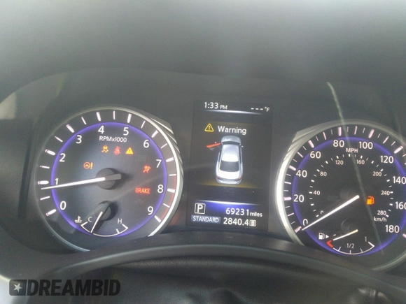 2015 Infiniti Q50 Premium with VIN JN1BV7AP8FM343805, listed as a IAAI auction lot 41752314 with 69,231 mi miles. Bid and sale history available at carsss.com. Image 7.