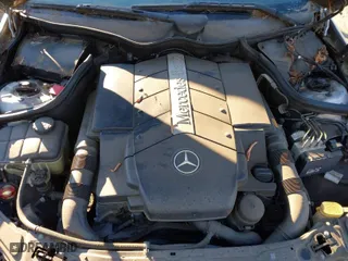 2004 Mercedes-Benz CLK-Class Cabriolet 5.0L with VIN WDBTK75G44T004769, listed as a IAAI auction lot 41331073 with 122,588 mi miles. Bid and sale history available at carsss.com. Image 10.