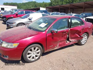 2007 Lincoln MKZ z VIN 3LNHM26T07R614881, wystawiony jako IAAI lot #42661359 z przebiegiem 187 055 mil mil oraz . Historia ofert i sprzedaży dostępna na DreamBid. Obrazek 6.
