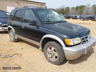 2000 Kia Sportage with VIN KNDJB7236Y5685392, listed as a IAAI auction lot 41785012 with 183,445 mi miles. Bid and sale history available at carsss.com. Image 1.