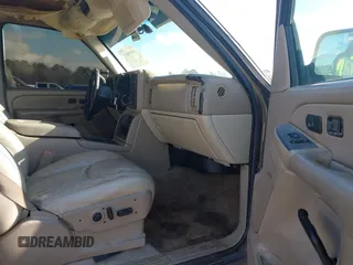 2004 Chevrolet Tahoe LT with VIN 1GNEC13Z24J170834, listed as a IAAI auction lot 41149637 with 362,679 mi miles and . Bid and sale history available at DreamBid. Image 5.