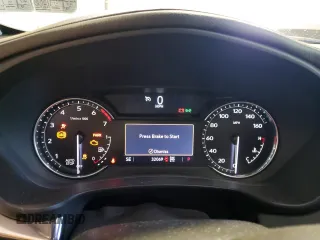 2021 Cadillac XT4 AWD Luxury with VIN 1GYFZBR44MF056778, listed as a Copart auction lot 80963854 with 32,069 mi miles and Salvage Title. Bid and sale history available at carsss.com. Image 9.