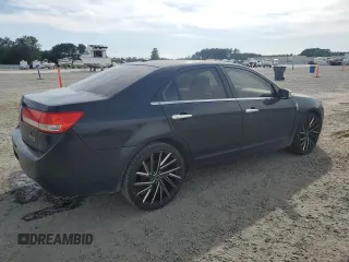 2010 Lincoln MKZ z VIN 3LNHL2GC0AR750937, wystawiony jako Copart lot #52629645 z przebiegiem 151 258 mil mil oraz Szkoda całkowita • Salvage title. Historia ofert i sprzedaży dostępna na DreamBid. Obrazek 3.