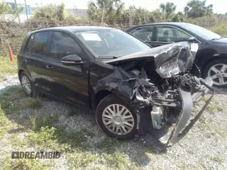 2011 Volkswagen Golf z VIN WVWDA7AJ1BW101448, wystawiony jako IAAI lot #41673677 z przebiegiem 65 066 mil mil oraz . Historia ofert i sprzedaży dostępna na DreamBid. Obrazek 1.