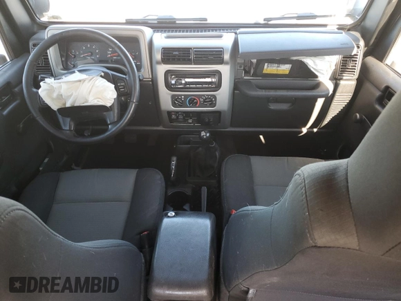 2005 Jeep Wrangler Unlimited with VIN 1J4FA44S75P305935, listed as a Copart auction lot 45993995 with 116,569 mi miles and Salvage Title. Bid and sale history available at carsss.com. Image 8.