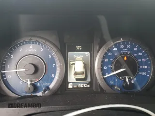 2015 Toyota Sienna XLE с VIN 5TDYK3DC6FS531521, выставлен на аукционе Copart как лот 62923695 с пробегом 135 782 миль миль и Списание • Salvage title. История ставок и продаж доступна на DreamBid. Изображение 9.