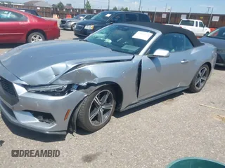 2024 Ford Mustang EcoBoost z VIN 1FAGP8UH4R5118907, wystawiony jako IAAI lot #42609174 z przebiegiem Nie podano mil oraz . Historia ofert i sprzedaży dostępna na DreamBid. Obrazek 17.