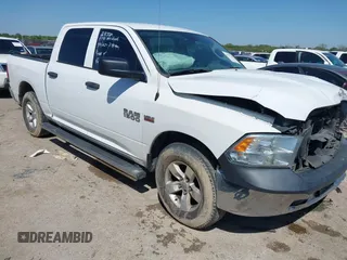 2017 Ram 1500 Express z VIN 1C6RR6KT2HS525107, wystawiony jako IAAI lot #41977563 z przebiegiem 150 018 mil mil oraz . Historia ofert i sprzedaży dostępna na DreamBid. Obrazek 1.