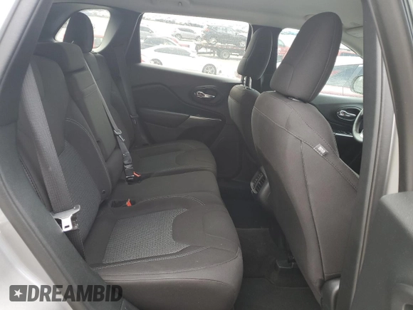 2019 Jeep Cherokee Latitude with VIN 1C4PJLCB2KD232654, listed as a Copart auction lot 50892105 with 138,673 mi miles and Salvage title. Bid and sale history available at DreamBid. Image 11.