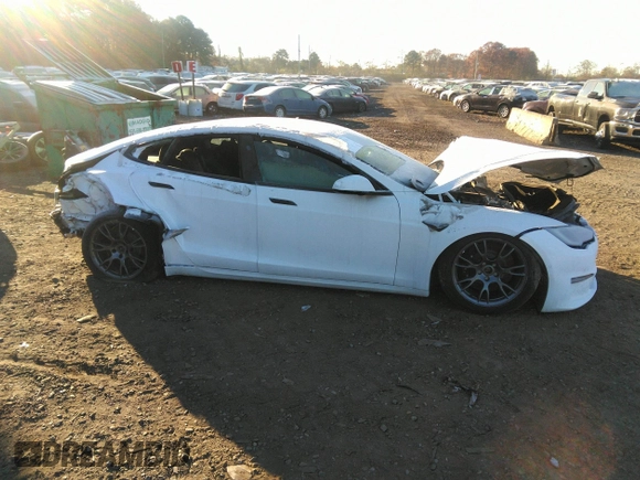 2022 Tesla Model S with VIN 5YJSA1E54NF488023, listed as a IAAI auction lot 36074023 with 200 mi miles and . Bid and sale history available at DreamBid. Image 12.