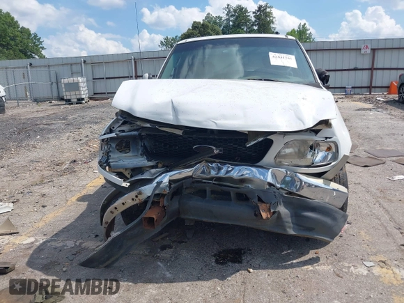 2002 Ford F-150 XL with VIN 1FTRX17W82NB98190, listed as a IAAI auction lot 42441761 with 276,107 mi miles and . Bid and sale history available at DreamBid. Image 6.