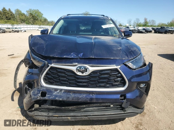 2022 Toyota Highlander XLE with VIN 5TDGZRBH8NS573003, listed as a Copart auction lot 56254485 with 19,293 mi miles and Salvage title. Bid and sale history available at DreamBid. Image 5.