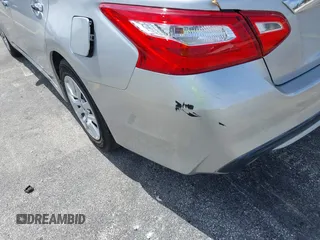 2016 Nissan Altima 2.5 S with VIN 1N4AL3AP1GN320391, listed as a IAAI auction lot 42207672 with 129,754 mi miles. Bid and sale history available at carsss.com. Image 12.