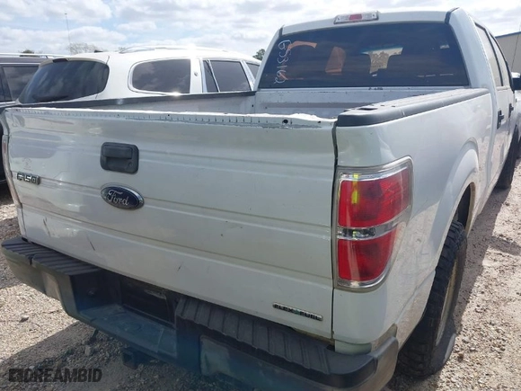 2013 Ford F-150 XL with VIN 1FTFW1CF0DKG53162, listed as a IAAI auction lot 41606056 with 235,932 mi miles. Bid and sale history available at carsss.com. Image 4.