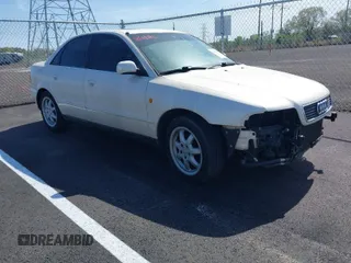 1998 Audi A4 с VIN WAUDD28D0WA185367, выставлен на аукционе IAAI как лот 41907424 с пробегом Не указан миль и . История ставок и продаж доступна на DreamBid. Изображение 1.