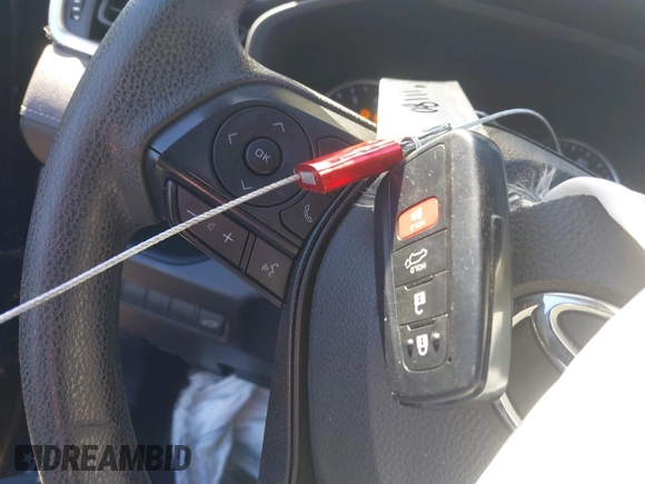 2019 Toyota RAV4 XLE with VIN JTMW1RFV4KD009844, listed as a IAAI auction lot 41688092 with 86,241 mi miles. Bid and sale history available at carsss.com. Image 11.
