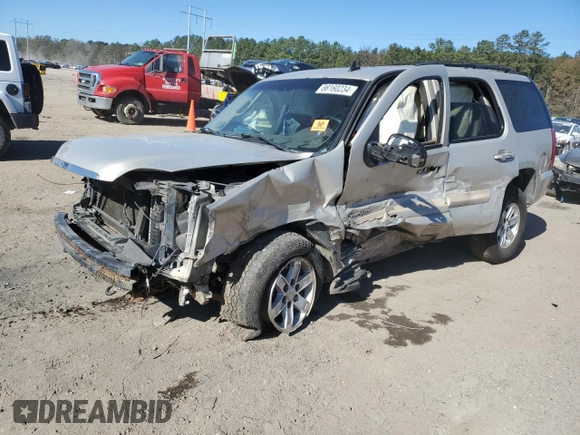 2008 GMC Yukon SLT w/4SB with VIN 1GKFC13JX8R178215, listed as a Copart auction lot 86160234 with 0 mi miles and Salvage Title. Bid and sale history available at carsss.com. Image 1.