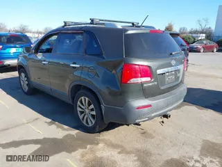 2011 Kia Sorento LX with VIN 5XYKT4A27BG117966, listed as a IAAI auction lot 41247257 with 279,202 mi miles. Bid and sale history available at carsss.com. Image 3.