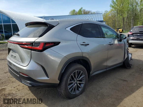 2025 Lexus NX 350 Premium z VIN 2T2GGCEZ0SC080200, wystawiony jako Copart lot #54234395 z przebiegiem 897 mil mil oraz Szkoda całkowita • Salvage title. Historia ofert i sprzedaży dostępna na DreamBid. Obrazek 3.