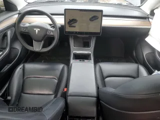 2023 Tesla Model 3 z VIN 5YJ3E1EA5PF453340, wystawiony jako Copart lot #45704835 z przebiegiem 27 114 mil mil oraz Szkoda całkowita • Salvage title. Historia ofert i sprzedaży dostępna na DreamBid. Obrazek 8.