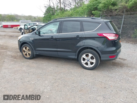 2015 Ford Escape SE with VIN 1FMCU9GX8FUA13813, listed as a IAAI auction lot 42075105 with 109,737 mi miles. Bid and sale history available at carsss.com. Image 3.