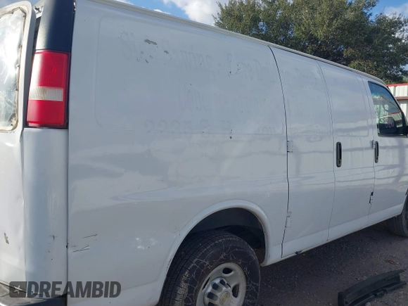 2013 Chevrolet Express Cargo with VIN 1GCWGFBA6D1185850, listed as a IAAI auction lot 40965967 with 165,641 mi miles and . Bid and sale history available at DreamBid. Image 18.
