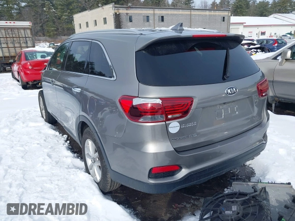 2019 Kia Sorento LX with VIN 5XYPGDA34KG553063, listed as a IAAI auction lot 41483547 with 89,441 mi miles. Bid and sale history available at carsss.com. Image 3.