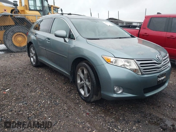 2010 Toyota Venza with VIN 4T3ZK3BB4AU024218, listed as a IAAI auction lot 41892172 with 136,870 mi miles. Bid and sale history available at carsss.com. Image 1.