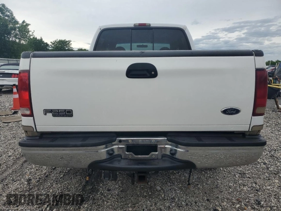 2000 Ford F-250 XL with VIN 1FTNW21F3YEC28124, listed as a Copart auction lot 55389625 with 378,509 mi miles and Clean title. Bid and sale history available at DreamBid. Image 6.
