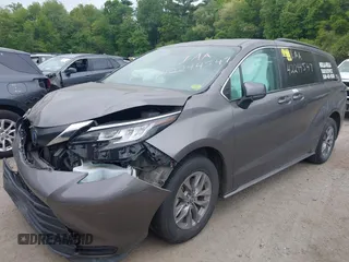 2023 Toyota Sienna LE z VIN 5TDKRKEC6PS157035, wystawiony jako IAAI lot #42244547 z przebiegiem 62 607 mil mil oraz . Historia ofert i sprzedaży dostępna na DreamBid. Obrazek 2.