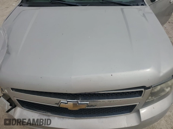 2009 Chevrolet Suburban 2LT z VIN 1GNFC26039R231768, wystawiony jako Copart lot #50708945 z przebiegiem 198 620 mil mil oraz Szkoda całkowita • Salvage title. Historia ofert i sprzedaży dostępna na DreamBid. Obrazek 12.