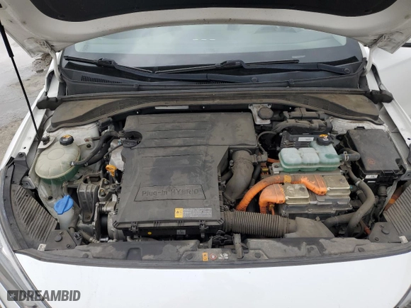 2020 Hyundai Ioniq Plug-In Hybrid SE with VIN KMHC65LD2LU214181, listed as a Copart auction lot 44080285 with NaN miles and Salvage Title. Bid and sale history available at carsss.com. Image 12.