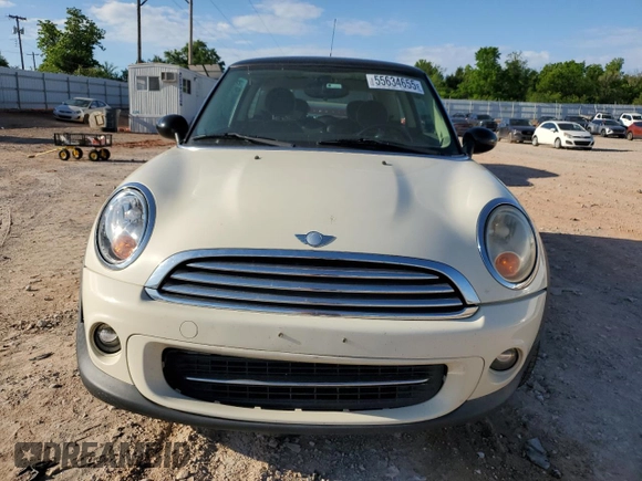 2011 MINI Hardtop z VIN WMWSU3C52BT094094, wystawiony jako Copart lot #55634655 z przebiegiem 104 123 mil mil oraz Szkody całkowita. Historia ofert i sprzedaży dostępna na DreamBid. Obrazek 5.