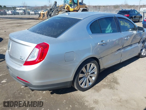 2013 Lincoln MKS EcoBoost with VIN 1LNHL9FT9DG613100, listed as a IAAI auction lot 41614096 with 207,789 mi miles. Bid and sale history available at carsss.com. Image 4.