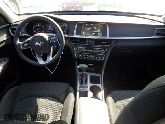 2019 Kia Optima LX z VIN 5XXGT4L36KG362239, wystawiony jako Copart lot #55698295 z przebiegiem 93 651 mil mil oraz Czysty tytuł • Clean title. Historia ofert i sprzedaży dostępna na DreamBid. Obrazek 8.