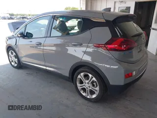 2020 Chevrolet Bolt EV LT z VIN 1G1FY6S01L4109222, wystawiony jako IAAI lot #42231173 z przebiegiem 43 570 mil mil oraz . Historia ofert i sprzedaży dostępna na DreamBid. Obrazek 3.