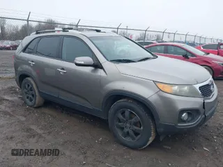 2011 Kia Sorento LX with VIN 5XYKTDA10BG120344, listed as a IAAI auction lot 41882483 with 161,891 mi miles. Bid and sale history available at carsss.com. Image 1.