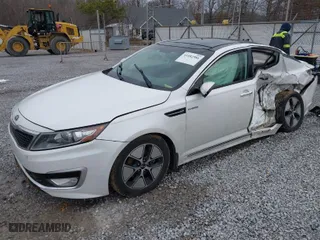 2013 Kia Optima Hybrid EX with VIN KNAGM4AD9D5040367, listed as a IAAI auction lot 41582586 with 152,534 mi miles. Bid and sale history available at carsss.com. Image 2.