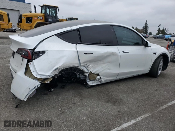 2022 Tesla Model Y Long Range z VIN 7SAYGDEE5NF352075, wystawiony jako Copart lot #50799895 z przebiegiem 11 597 mil mil oraz Szkoda całkowita • Salvage title. Historia ofert i sprzedaży dostępna na DreamBid. Obrazek 3.