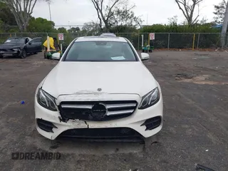 2018 Mercedes-Benz E-Class E 300 with VIN WDDZF4JB2JA350535, listed as a IAAI auction lot 41615741 with 148,004 mi miles. Bid and sale history available at carsss.com. Image 12.