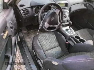 2010 Hyundai Genesis Coupe с VIN KMHHT6KD1AU026657, выставлен на аукционе Copart как лот 46077485 с пробегом 101 257 миль миль и Списание • Salvage title. История ставок и продаж доступна на DreamBid. Изображение 8.