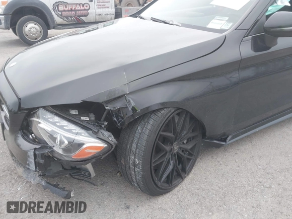 2017 Mercedes-Benz C 43 AMG с VIN WDDWJ6EB1HF475157, выставлен на аукционе IAAI как лот 42007450 с пробегом 68 762 миль миль и . История ставок и продаж доступна на DreamBid. Изображение 6.
