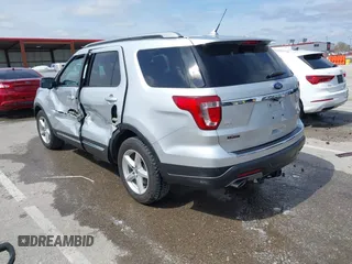 2018 Ford Explorer XLT with VIN 1FM5K7D86JGC27318, listed as a IAAI auction lot 41923567 with 120,333 mi miles and . Bid and sale history available at DreamBid. Image 3.