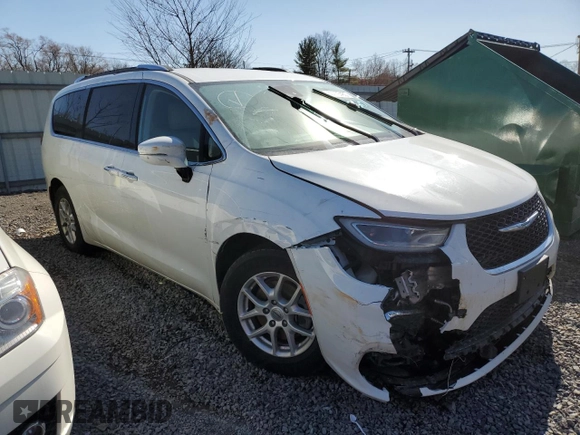 2021 Chrysler Pacifica Touring L with VIN 2C4RC1BGXMR532883, listed as a Copart auction lot 50173485 with 154,431 mi miles and Salvage Title. Bid and sale history available at DreamBid. Image 4.