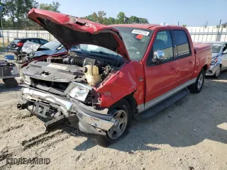 2001 Ford F-150 SuperCrew XLT with VIN 1FTRW07W61KD79835, listed as a Copart auction lot 69102274 with 0 mi miles and Salvage Title. Bid and sale history available at carsss.com. Image 1.