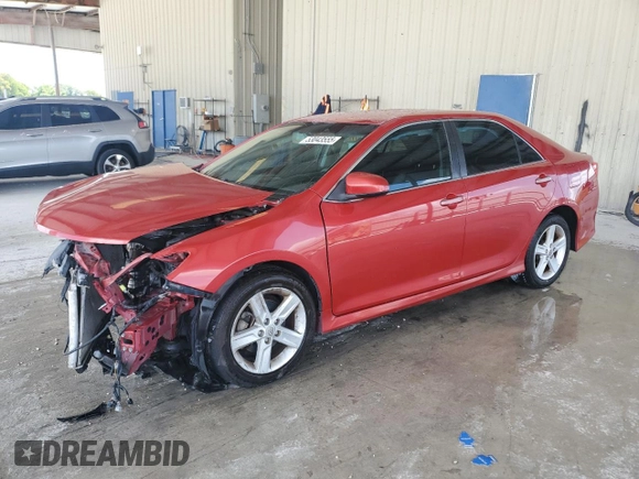 2014 Toyota Camry L with VIN 4T1BF1FK8EU766494, listed as a Copart auction lot 53043555 with 132,186 mi miles and Salvage Title. Bid and sale history available at carsss.com. Image 1.