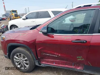 2021 Jeep Cherokee Altitude z VIN 1C4PJMLB2MD217547, wystawiony jako IAAI lot #42256241 z przebiegiem 68 479 mil mil oraz . Historia ofert i sprzedaży dostępna na DreamBid. Obrazek 14.