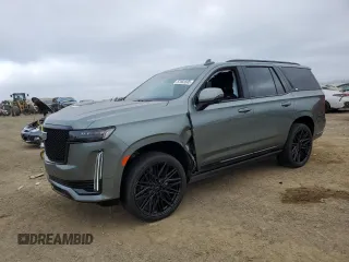 2024 Cadillac Escalade Sport z VIN 1GYS3FKLXRR276358, wystawiony jako Copart lot #57683505 z przebiegiem 11 052 mil mil oraz Szkoda całkowita • Salvage title. Historia ofert i sprzedaży dostępna na DreamBid. Obrazek 1.